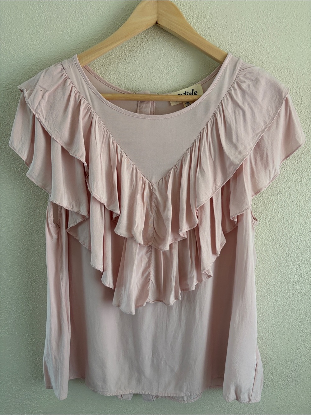 Listicle pink ruffle sleeveless top with button up back detail | size medium